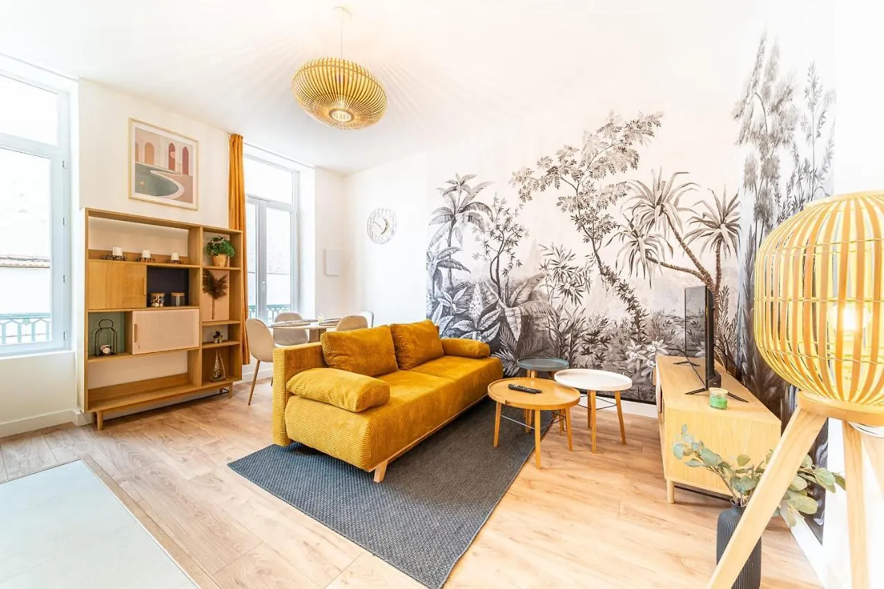 Le Marietton Appartement Cosy A Deux Pas Du Metro Valmy Lyon