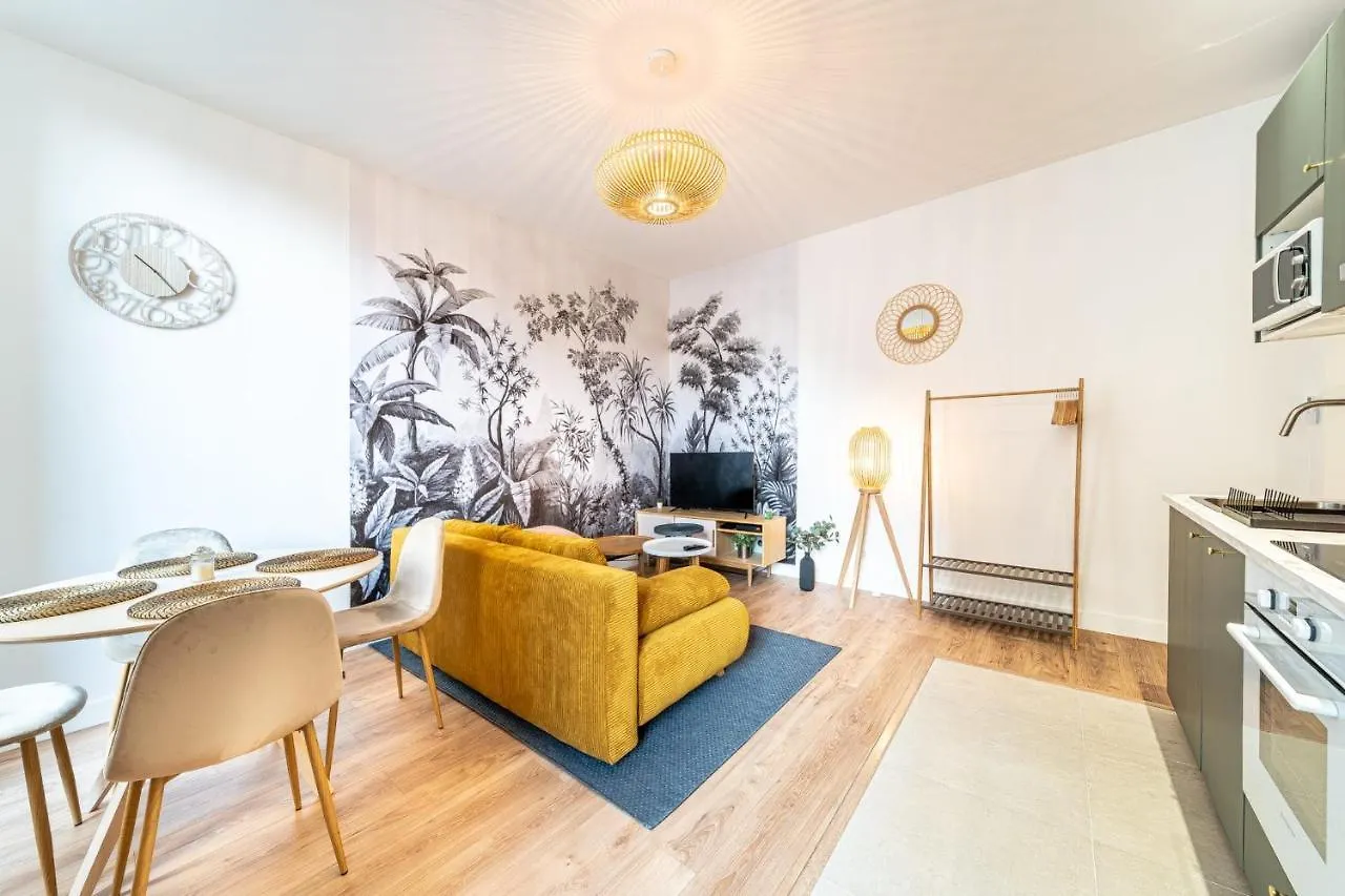 Apartment Le Marietton Appartement Cosy A Deux Pas Du Metro Valmy Lyon