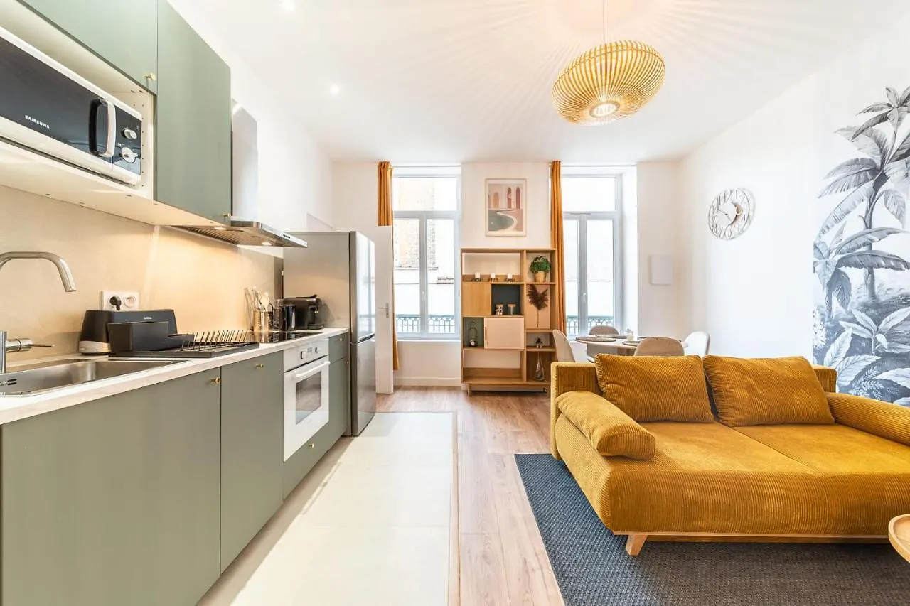 Le Marietton Appartement Cosy A Deux Pas Du Metro Valmy Lyon France