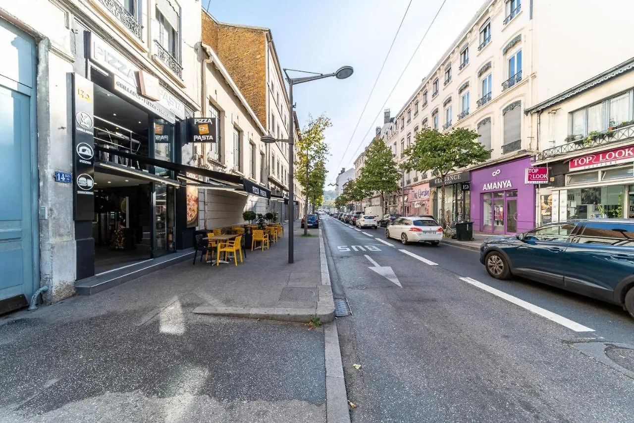 Le Marietton Appartement Cosy A Deux Pas Du Metro Valmy Lyon