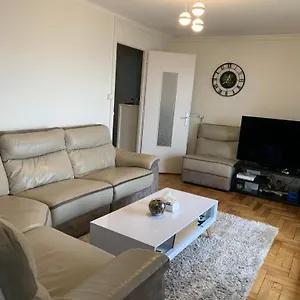  Appartement Confortable Avec Un Lit Double