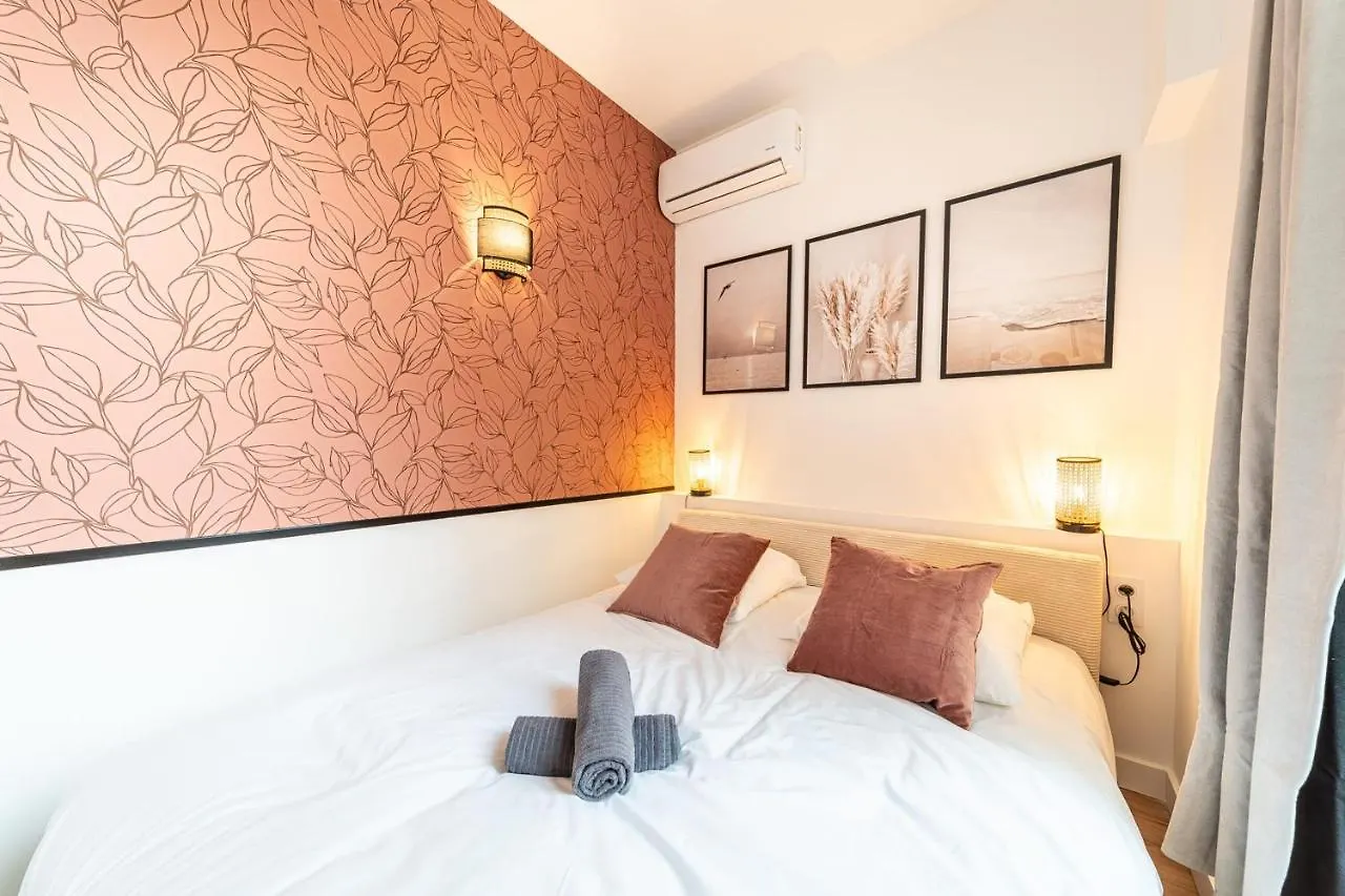 Le Marietton Appartement Cosy A Deux Pas Du Metro Valmy Lyon 0*,  Francie