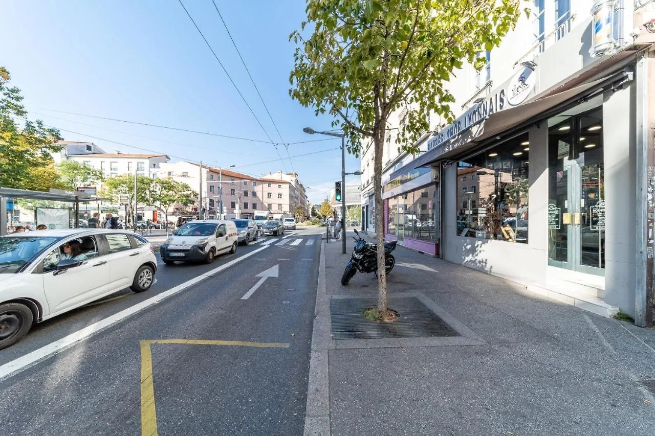 Apartmán Le Marietton Appartement Cosy A Deux Pas Du Metro Valmy Lyon